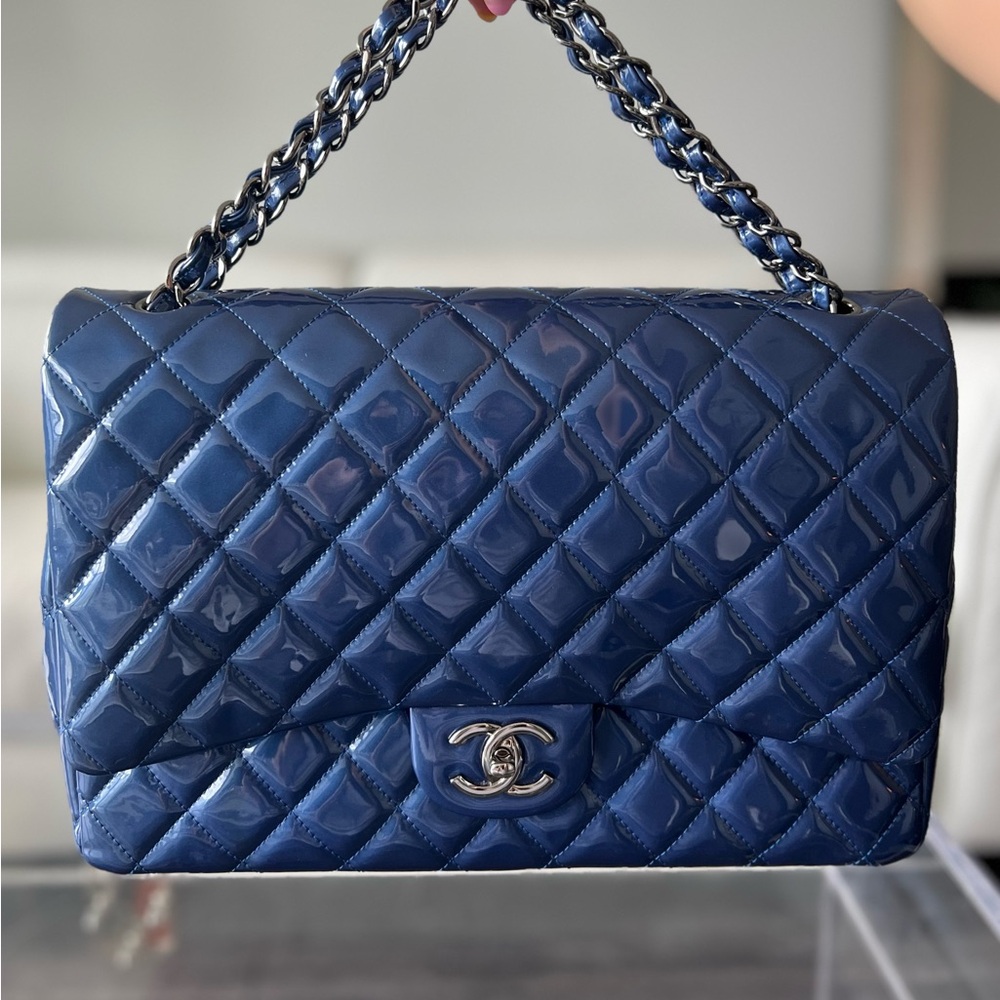 [Authentic] CHANEL PATENT LEATHER JUMBO DOUBLE FLAP BAG - Picture 3 of 17